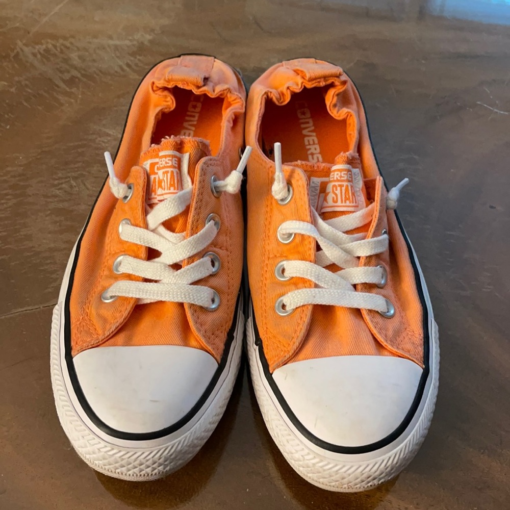 Women’s converse slip on tennis shoe sz 8 orange